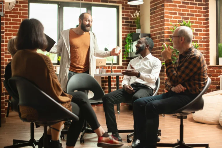 group alcohol detox session in Atlanta, Georgia treatment support